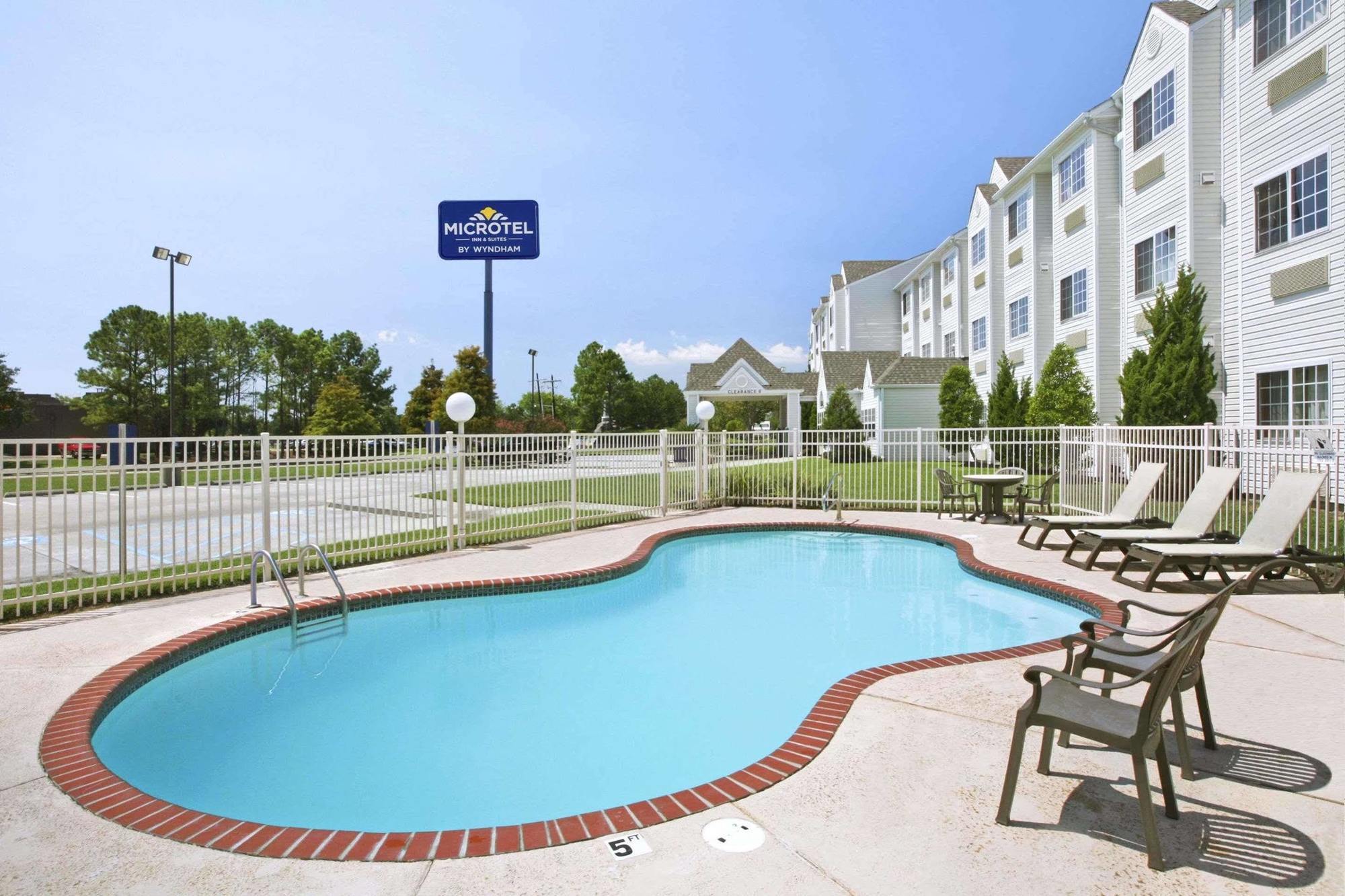 Microtel Inn & Suites Батон-Руж Экстерьер фото